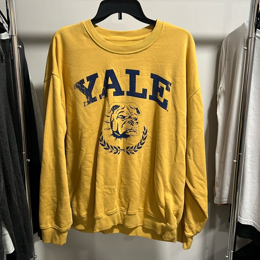 Vintage Yale long sleeve top